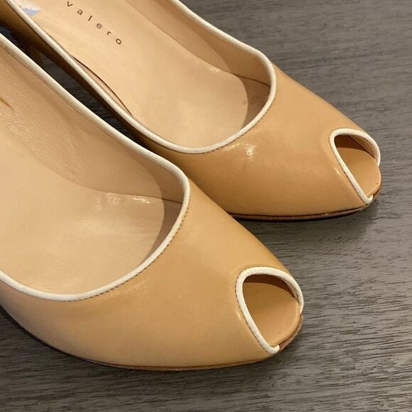 Martinez Valero Tan Leather Peep-Toe Heels Size 9 Made in Spain Elegant Classic - Picture 3 of 13